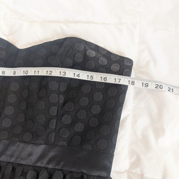 White House Black Market - Polka dot tulle strapless dress - Size 12 - Picture 16 of 16